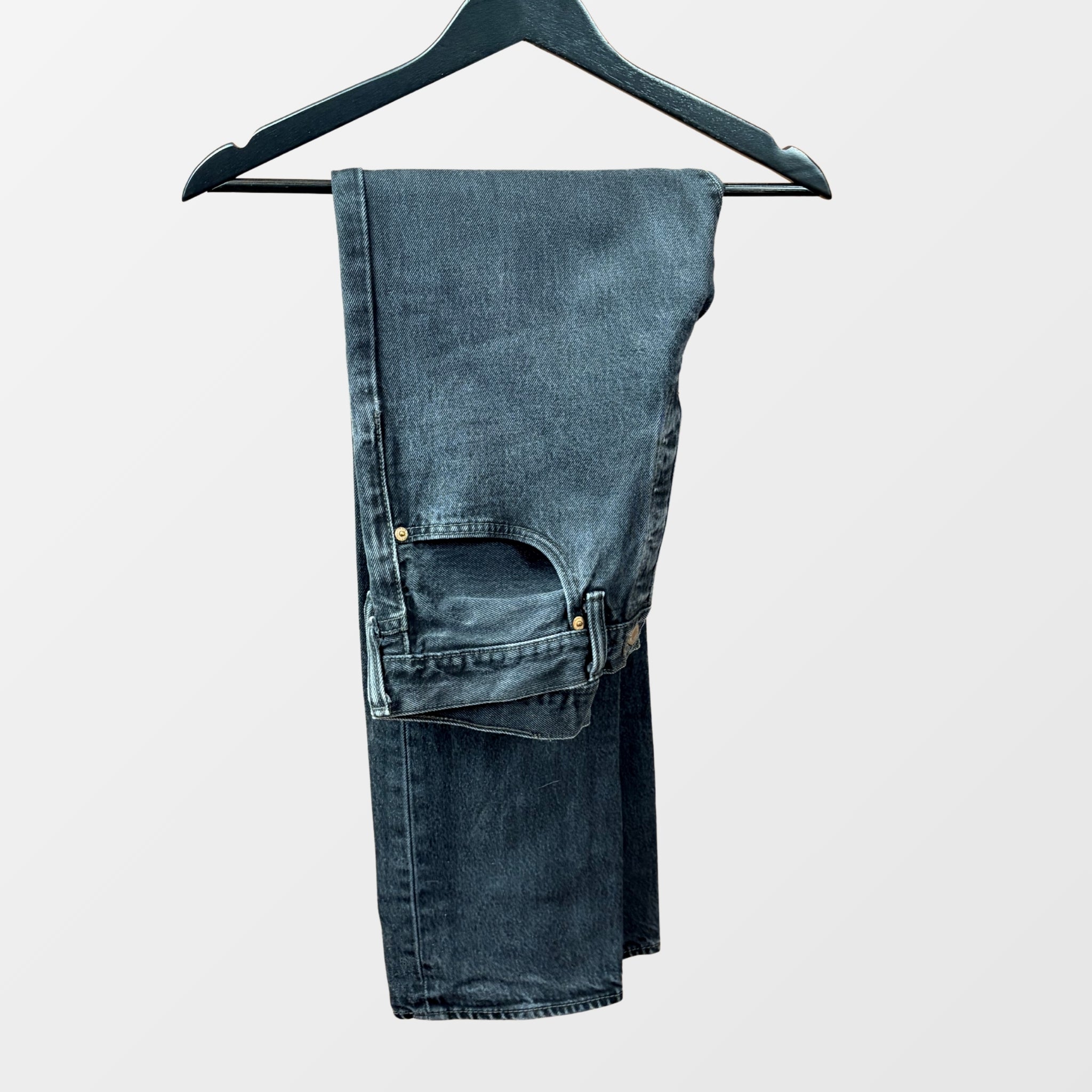 Vintage Levi’s 501 – Made in USA – Classic Fit – Frontansicht – Fehsenfeld Vintage Archiv